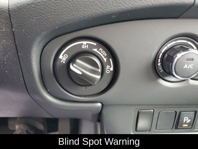 2023 Nissan Frontier S