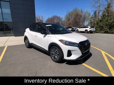 2023 Nissan Kicks SR