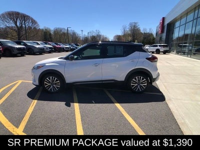 2023 Nissan Kicks SR