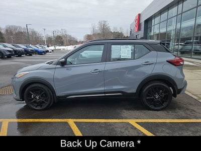 2023 Nissan Kicks SR