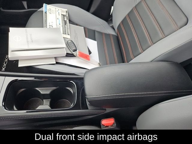 2023 Nissan Kicks SR