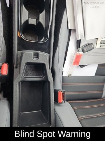 2023 Nissan Kicks SR