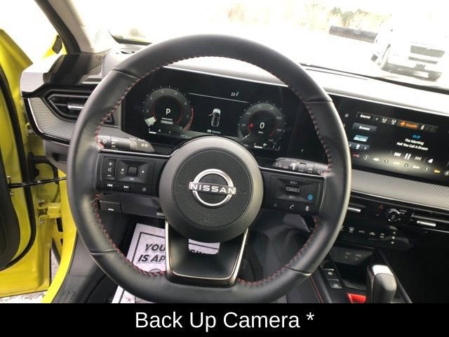 2025 Nissan Kicks SR