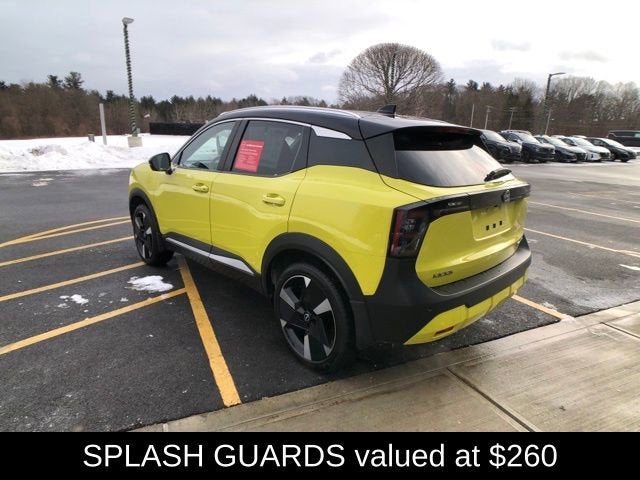 2025 Nissan Kicks SR