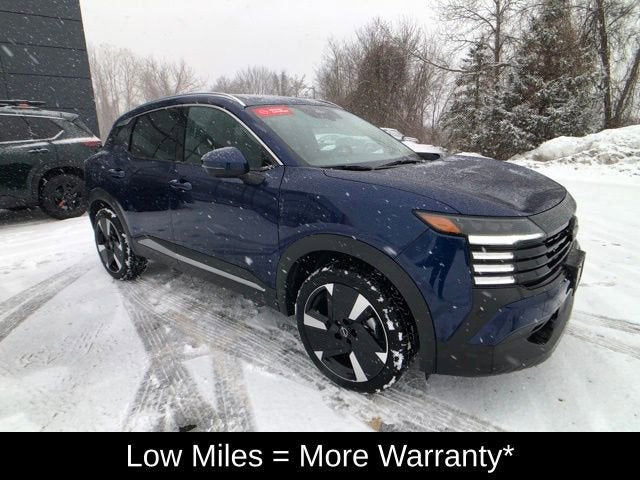 2025 Nissan Kicks SR