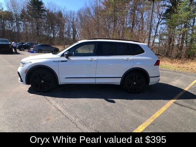2022 Volkswagen Tiguan SE R-Line Black