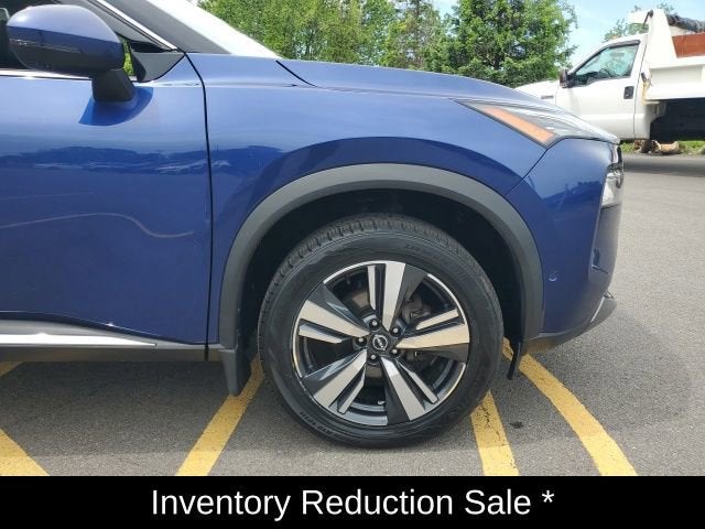 2022 Nissan Rogue SL