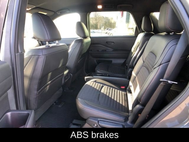 2025 Nissan Pathfinder Rock Creek