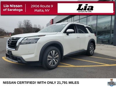 2024 Nissan Pathfinder SL