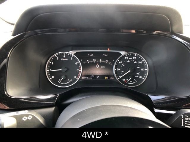 2022 Nissan Pathfinder SL