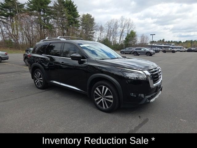 2023 Nissan Pathfinder Platinum