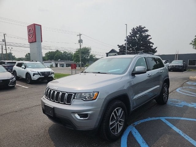 2020 Jeep Grand Cherokee Laredo E