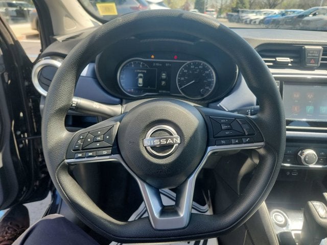 2023 Nissan Versa SV