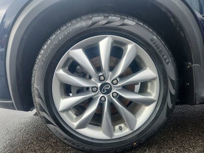 2022 INFINITI QX50 LUXE