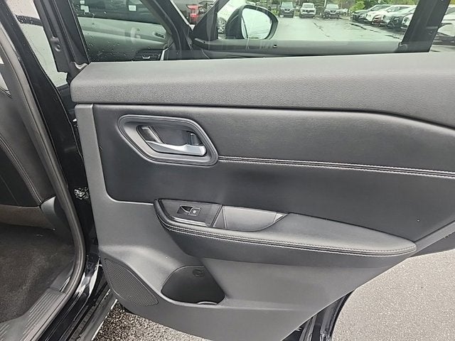 2026 Nissan Rogue SL