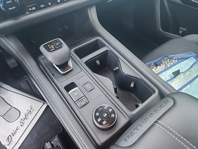 2024 Nissan Pathfinder S