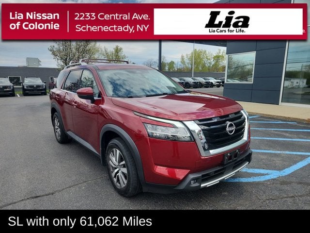 2022 Nissan Pathfinder SL