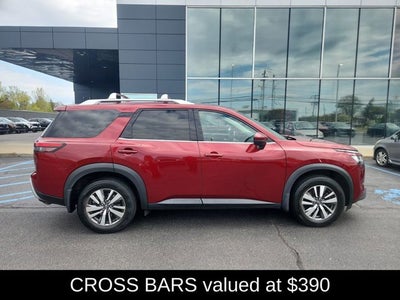 2022 Nissan Pathfinder SL
