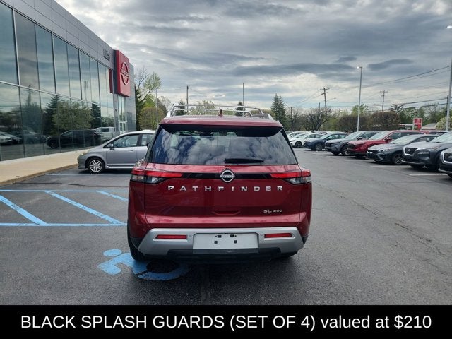 2022 Nissan Pathfinder SL