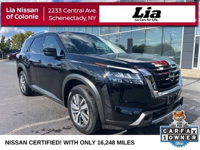 2025 Nissan Pathfinder SL