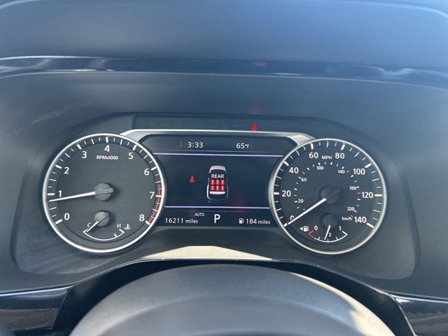 2025 Nissan Pathfinder SL