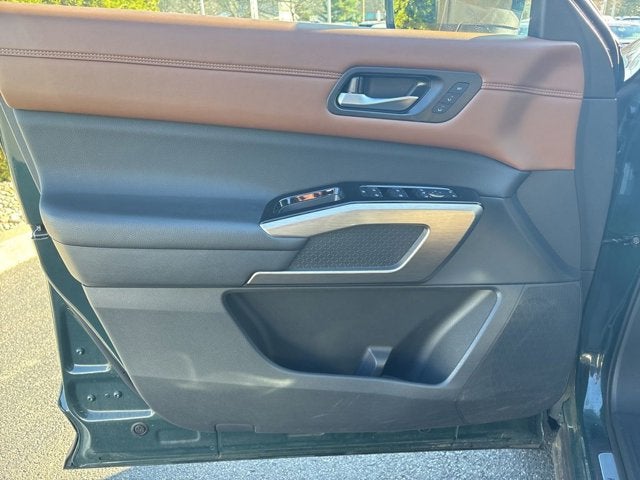 2023 Nissan Pathfinder Platinum