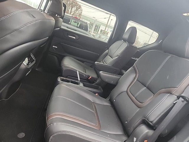 2025 Nissan Armada SL