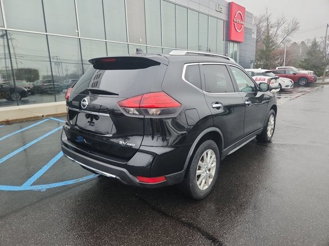 2017 Nissan Rogue SV