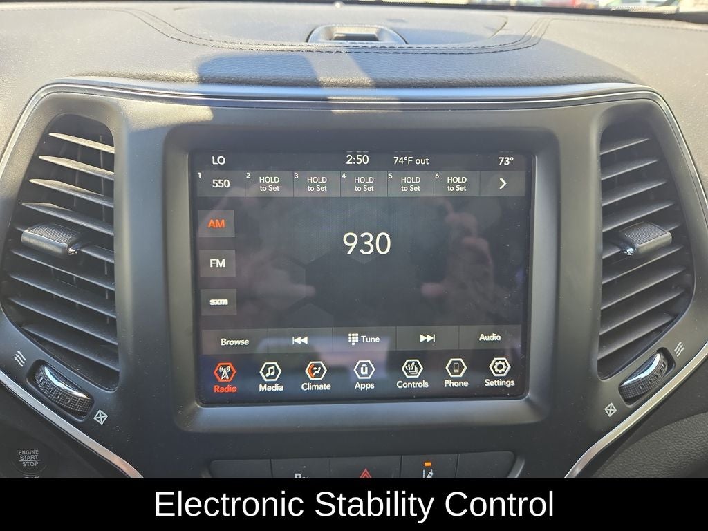 2022 Jeep Cherokee Latitude Lux