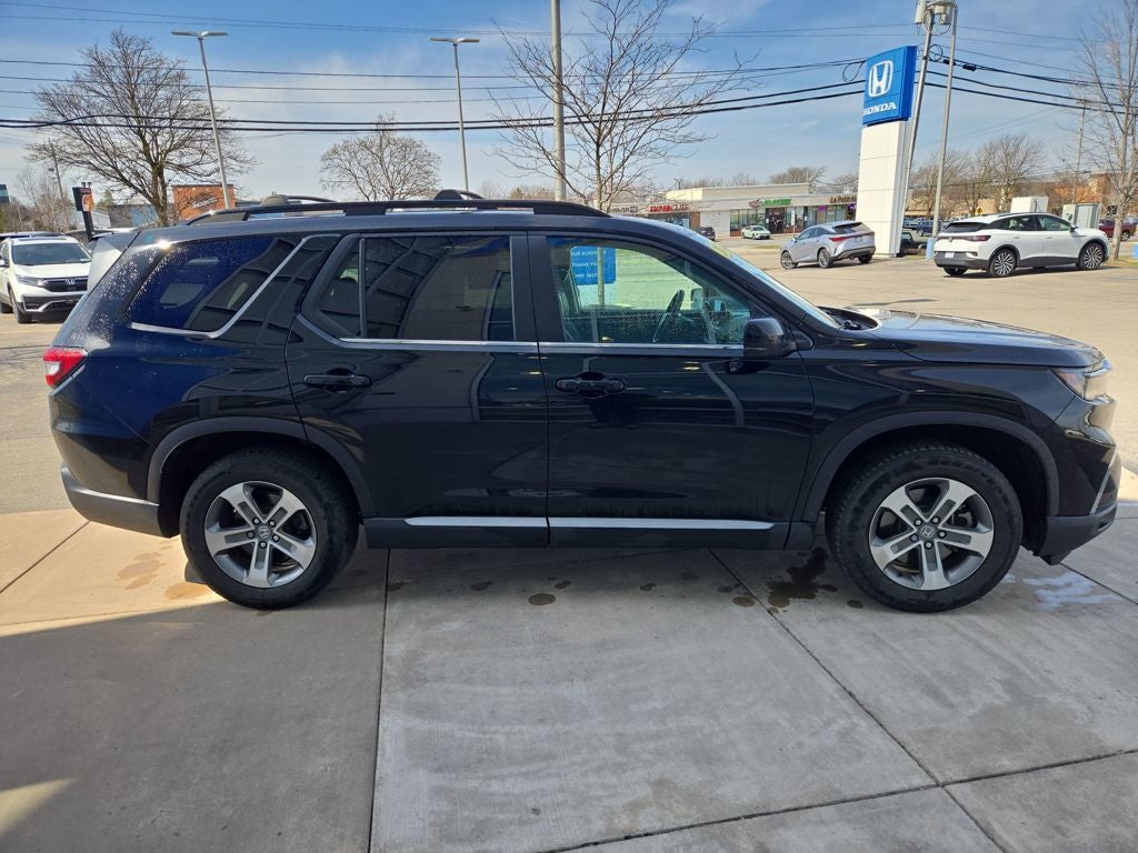 2023 Honda Pilot EX-L 8 Passenger