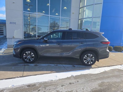 2021 Toyota Highlander XLE