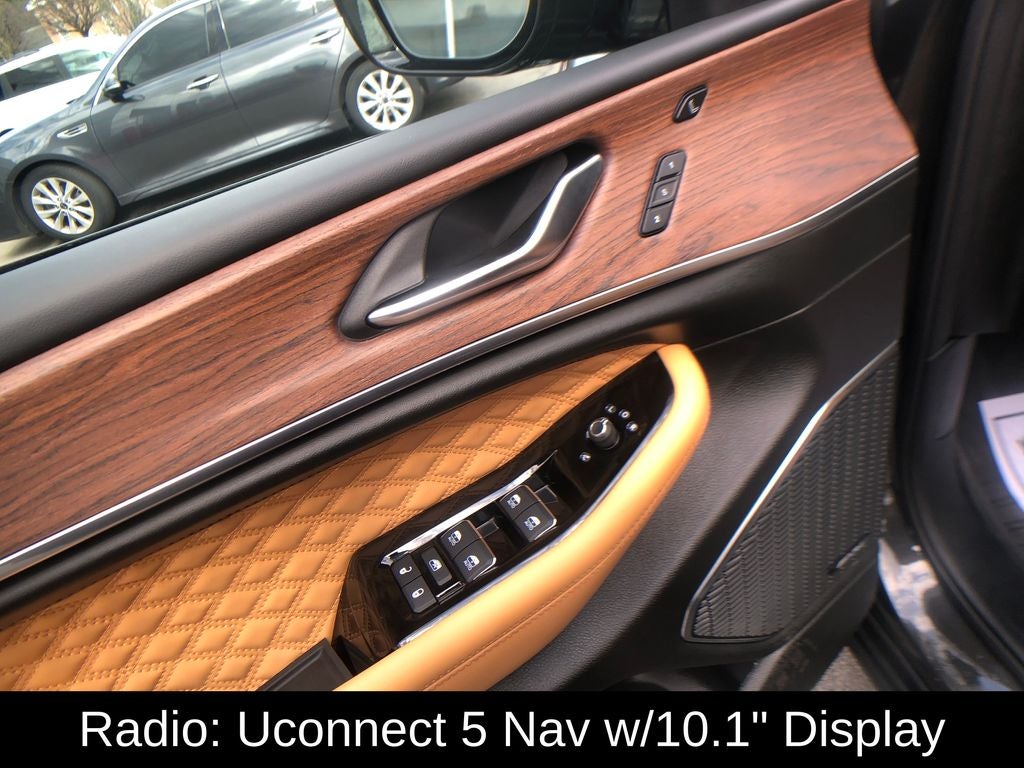 2023 Jeep Grand Cherokee Summit