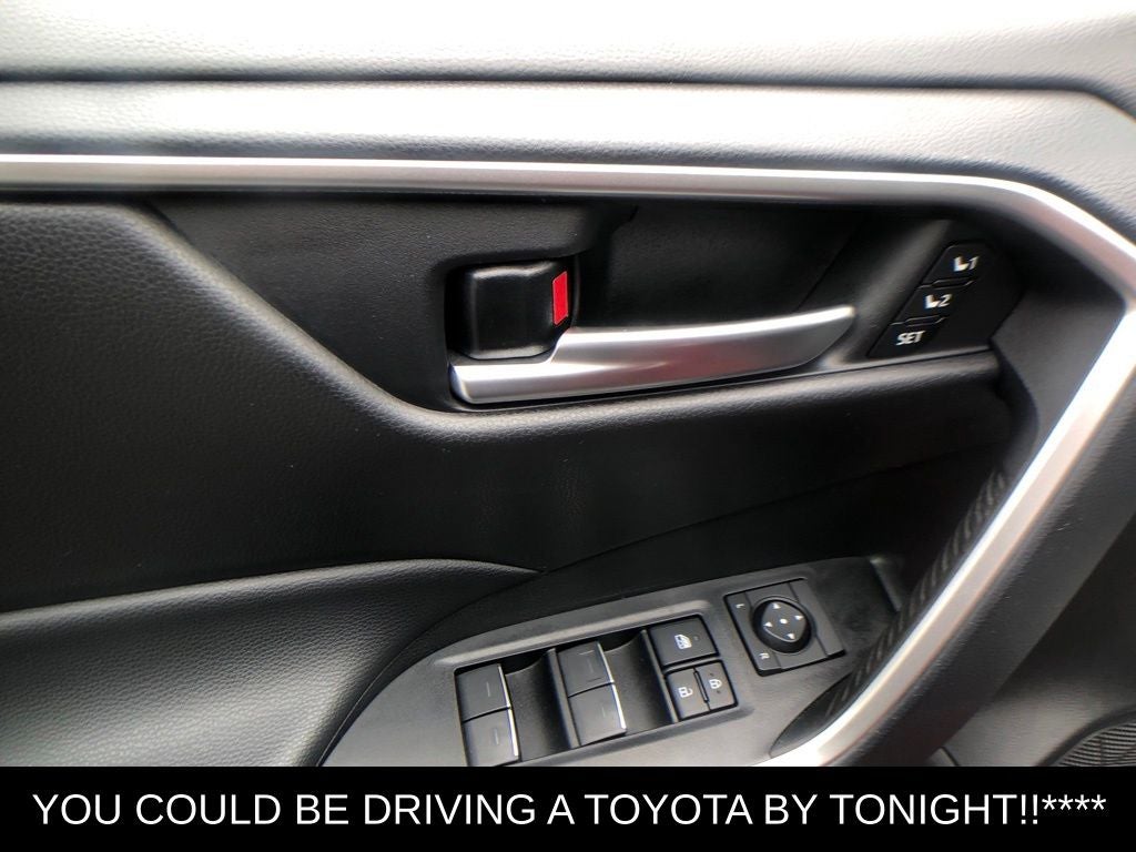 2025 Toyota RAV4 Hybrid XLE Premium