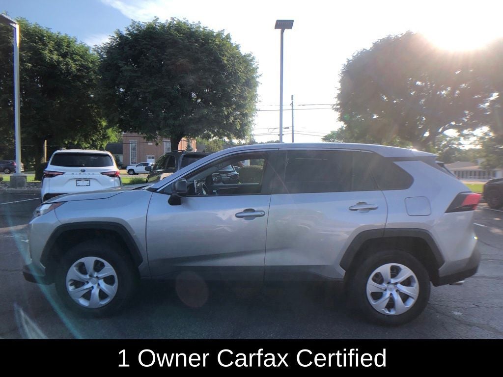 2025 Toyota RAV4 LE