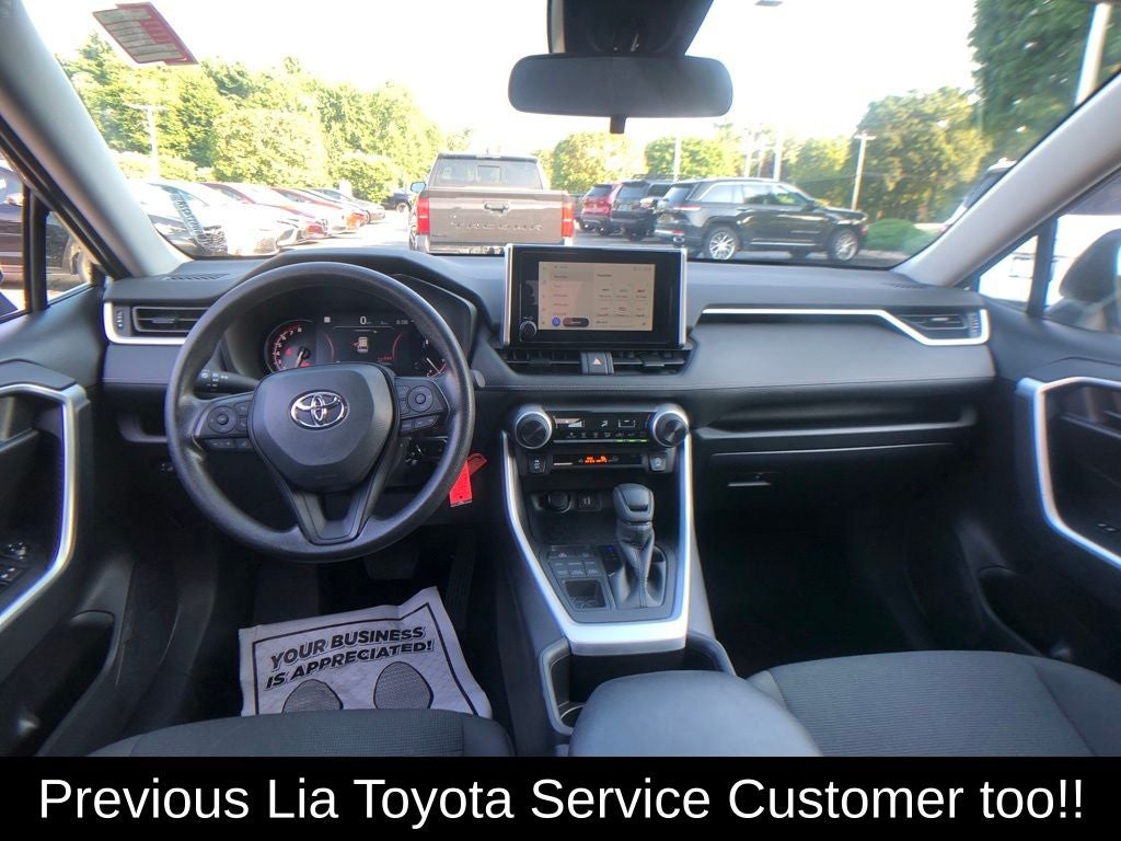 2025 Toyota RAV4 LE