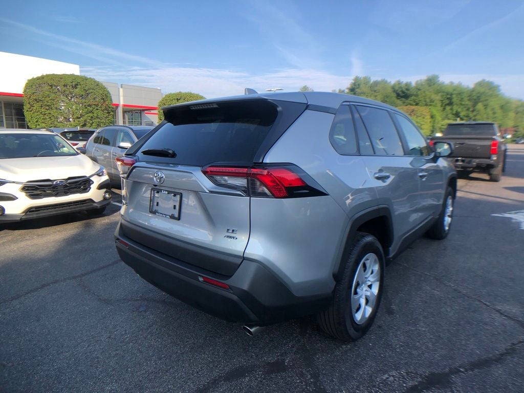 2025 Toyota RAV4 LE
