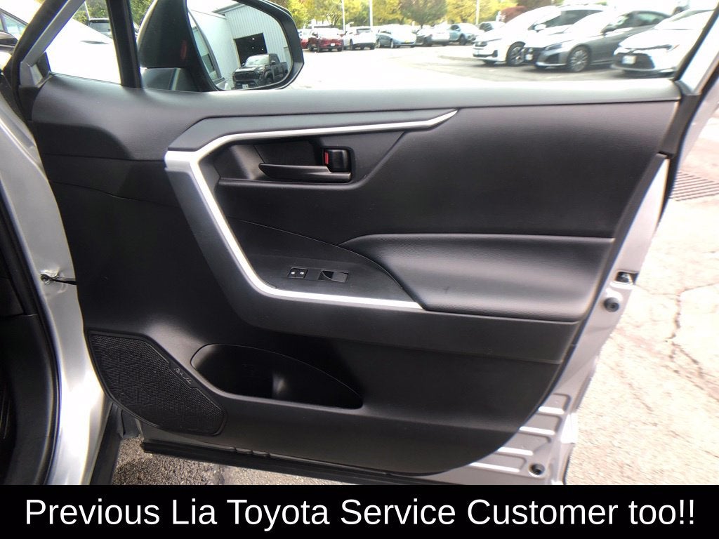 2024 Toyota RAV4 LE