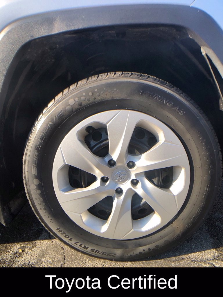 2019 Toyota RAV4 LE