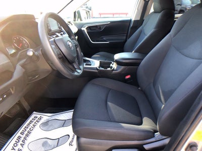 2019 Toyota RAV4 LE