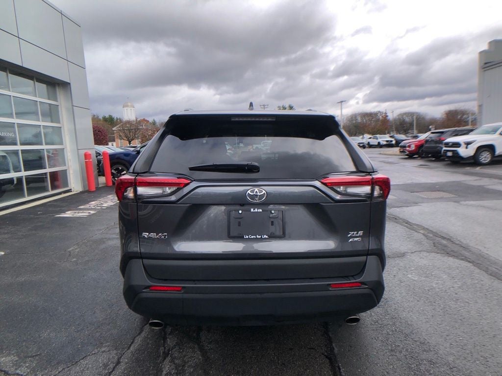 2025 Toyota RAV4 XLE