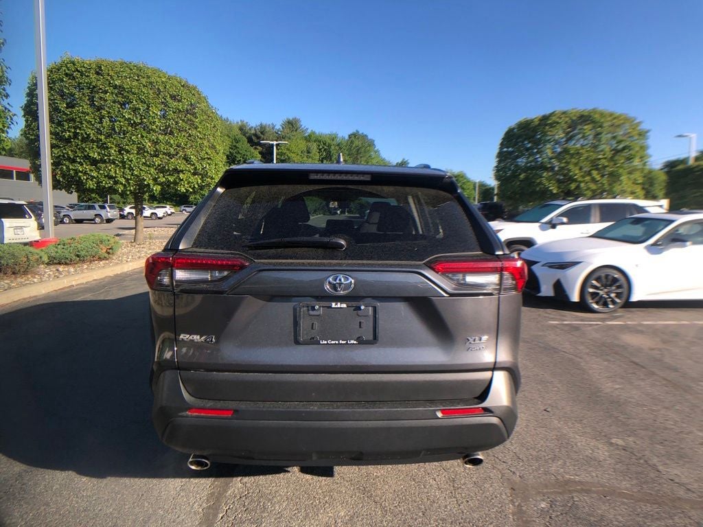 2025 Toyota RAV4 XLE