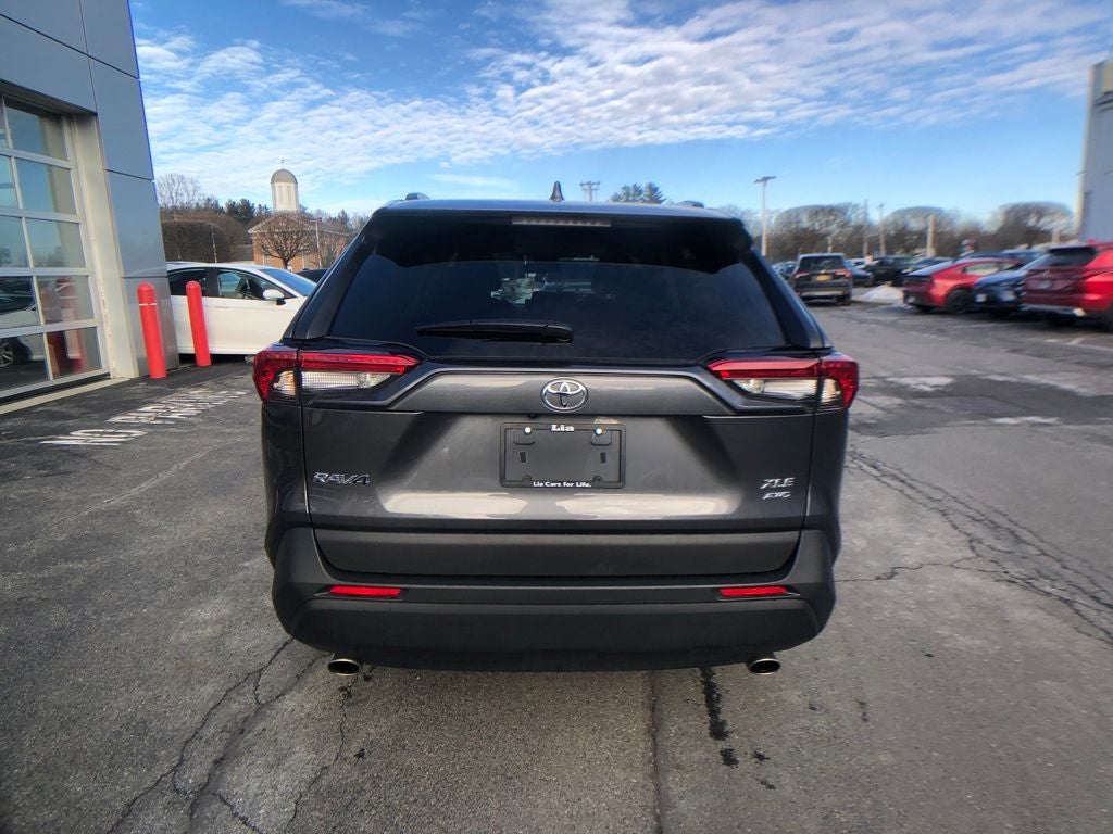 2025 Toyota RAV4 XLE
