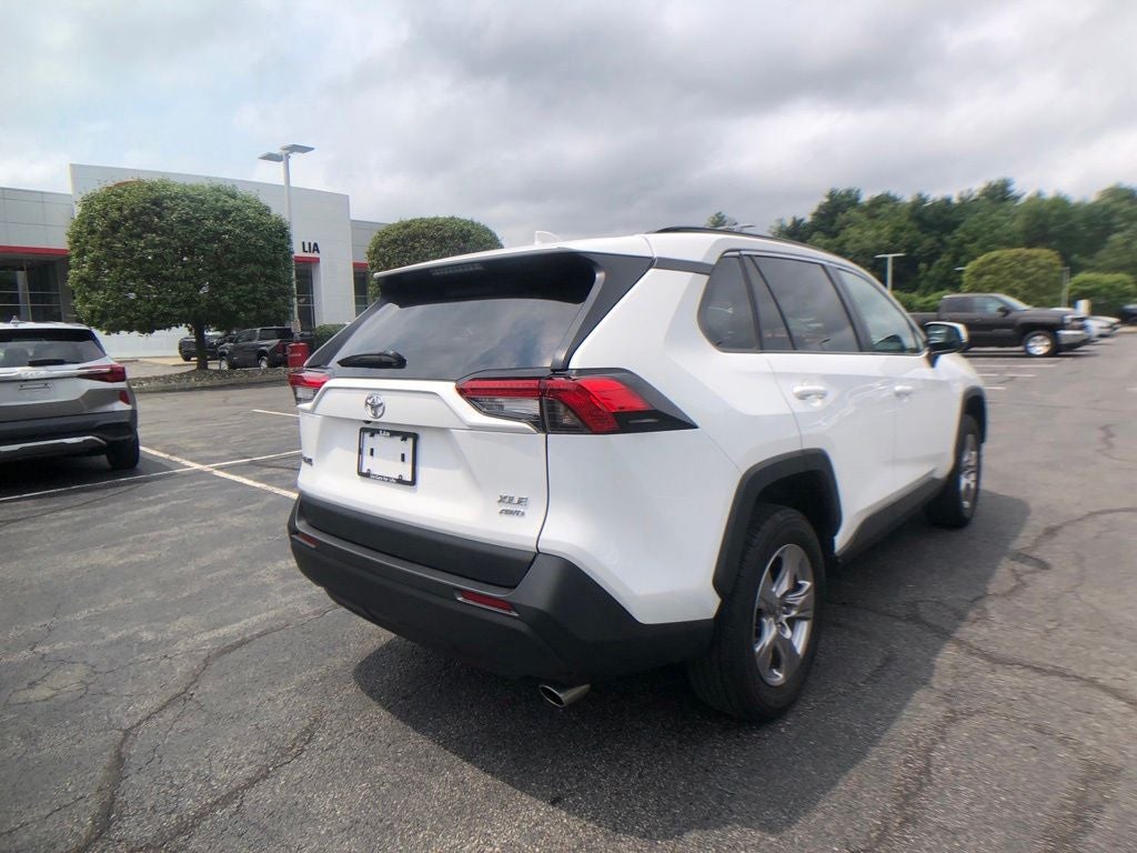 2025 Toyota RAV4 XLE