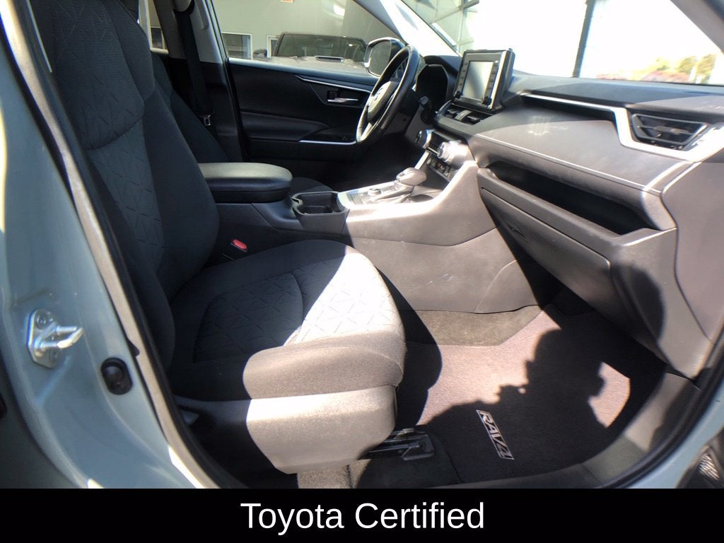 2020 Toyota RAV4 Hybrid XLE