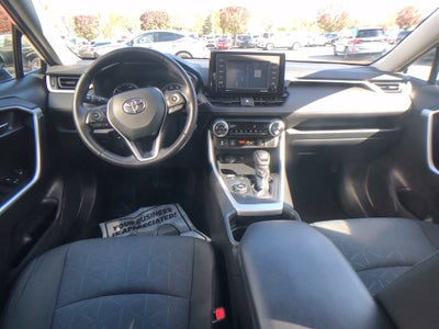 2020 Toyota RAV4 Hybrid XLE