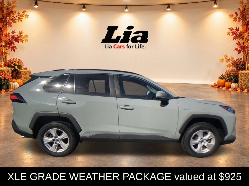 2020 Toyota RAV4 Hybrid XLE