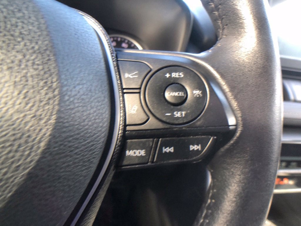 2020 Toyota RAV4 Hybrid XLE