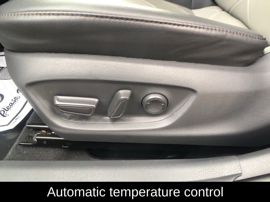 2019 Toyota Camry XLE