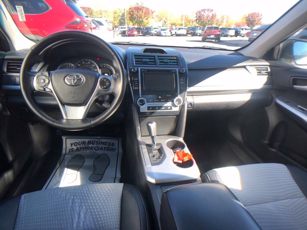 2014 Toyota Camry SE