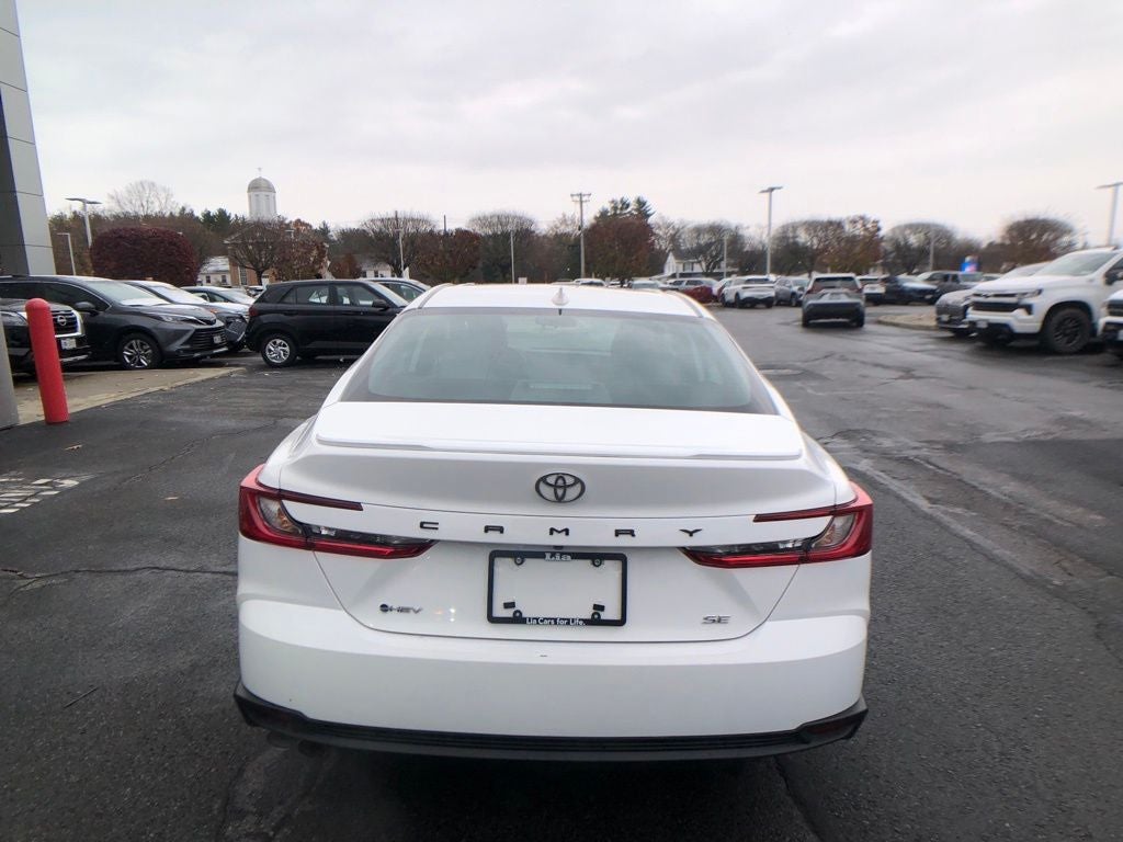 2025 Toyota Camry SE